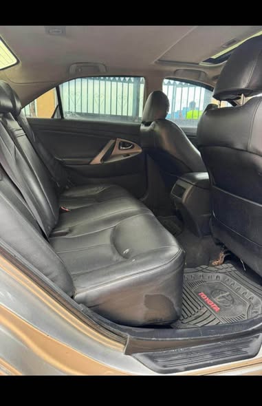 A picture of Toyota Camry 08 for sell 6 5M Toks standard contact
