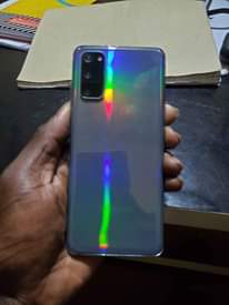 A picture of Samsung S20