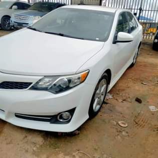 A picture of 012 Tokunbo Toyota Camry se