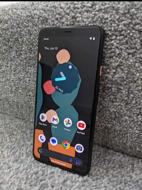 A picture of Google pixel 4XL Gb 128