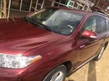 A picture of AWOOF Destress sales promo Tokunbo standard Toyota Highlander with excellent