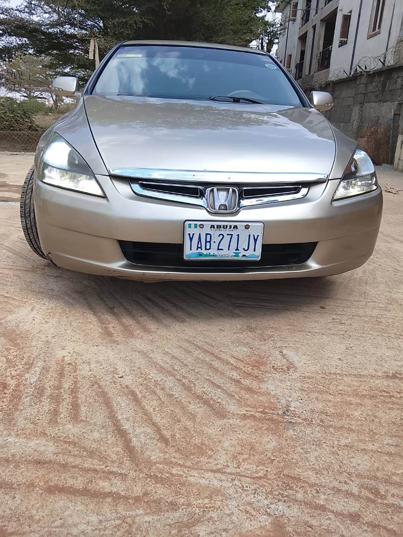 A picture of 08138413392
