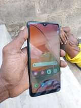 A picture of SAMSUNG GALAXY A20s