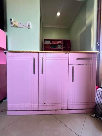 A picture of FURNITURE NZURI ZINAUZWA