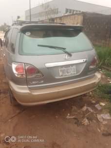 A picture of Nigerian used Lexus 300