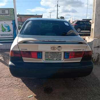 A picture of Toyota Camry 2002