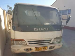 classifieds/cars isuzu