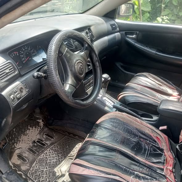 A picture of 2004 Toyota Corolla