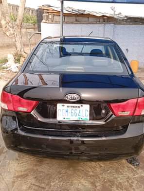 A picture of Kia available for inspection Engine gear ac good Not first