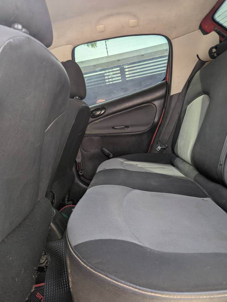 A picture of Peugeot 206