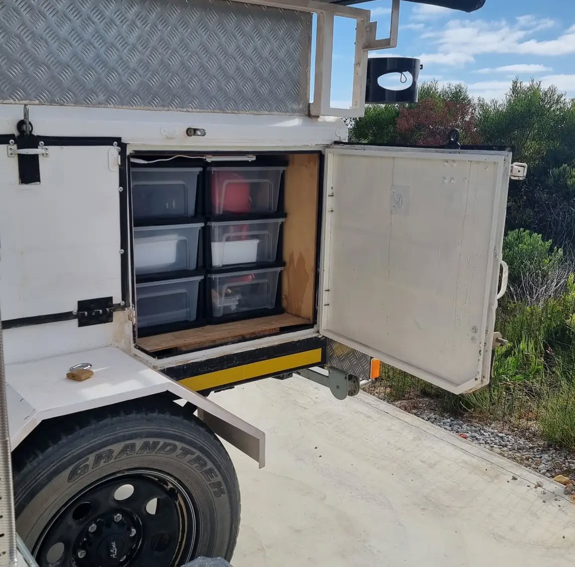 offroad trailer