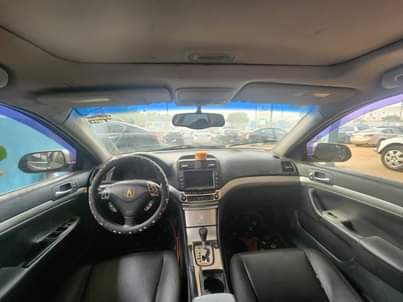A picture of 1.750m Acura TSX AC Chilling Smooth 4 Plug Engine Automatic