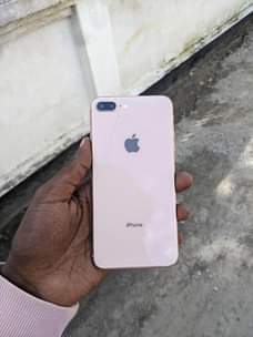 A picture of iPhone 8 Plus 64GB Battery 90 Fingerprint ipo Bei 260