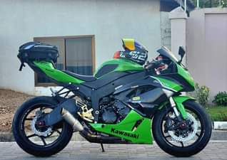 A picture of Kawasaki ZX6r Ninja