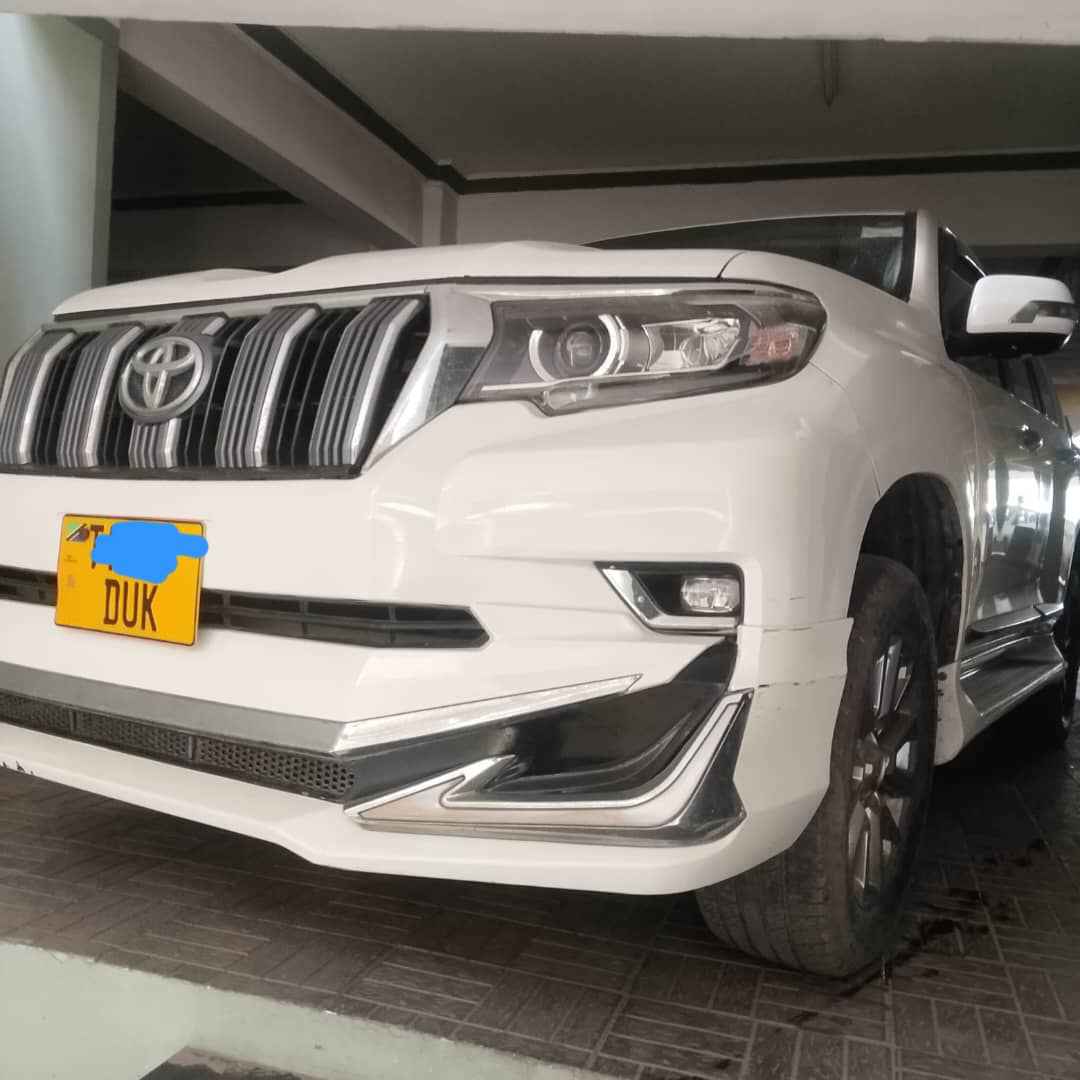 A picture of TOYOTA LAND CRUISER 150