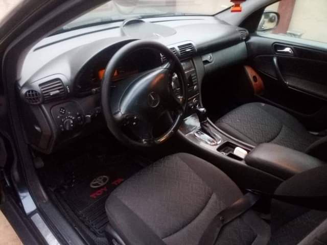 A picture of 2004 Mercedes Mercedes Mercedes