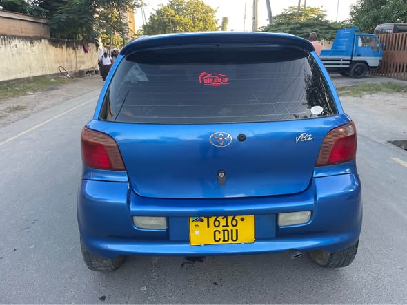 A picture of Toyota Vitz RS for Sale Year 2001 Engine 2NZ CC