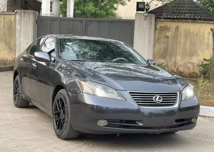 A picture of 2008 Es350