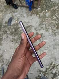 A picture of SAMSUNG S9 