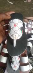 A picture of Viatu vya watoto jumla 1800 kuanzia pea 15