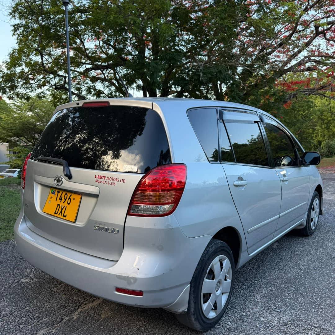 A picture of TOYOTA SPACIO