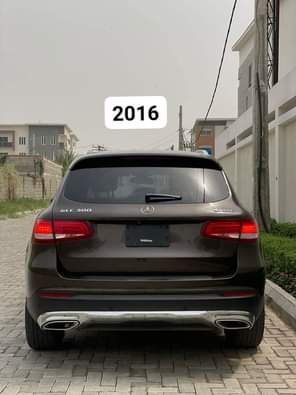 A picture of Kelly Automobiles TOKUNBO BENZ GLC 300 YEARS 2016 PRICE 30m