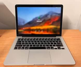 A picture of Apple MacBook Pro Retina 2015 core i5 Ram 8Gb SSD