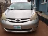 A picture of 2007 Toyota Sienna