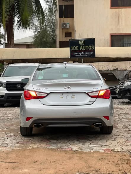 A picture of 2012 Hyundai Sonata