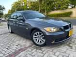 A picture of BMW 3 SERIES