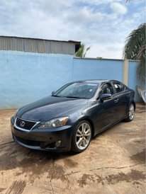 A picture of Toks Lexus is250 2009