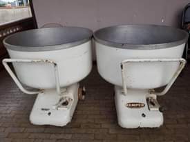 A picture of Dough mixer