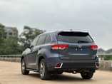 A picture of EXTREMELY SHARP FOREIGN USED TOYOTA HIGHLANDER 2019 MODEL 25M NET