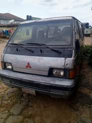 A picture of SMARTAUTOS Sound L300 First body Sound Engine untouched Gear excellent