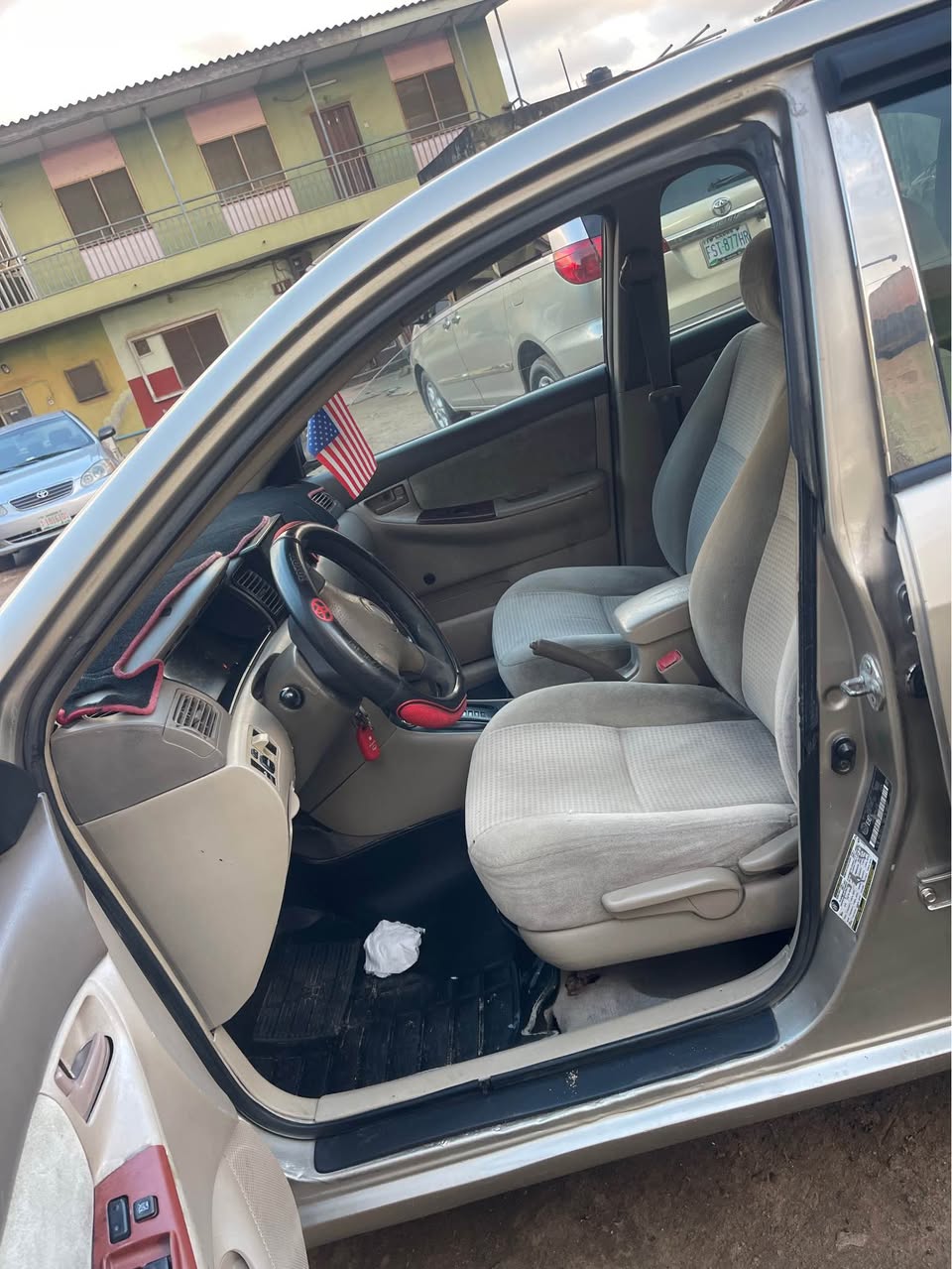 A picture of 06 Toyota Corolla le