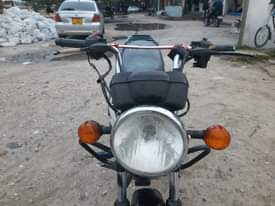A picture of Tvs HLX 125 inauzwa