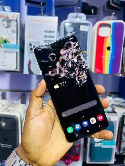 A picture of Samsung galaxy S20 Ultra 5G