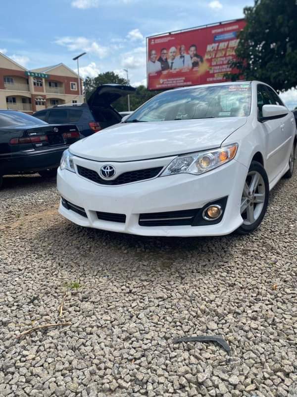 A picture of DISTRESS SALE Direct Belgium Toyota Camry 2014 Untampered Engine AC