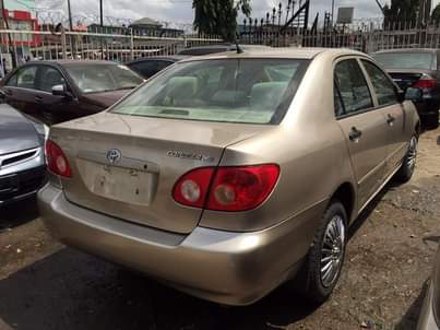 A picture of TOYOTA COROLLA