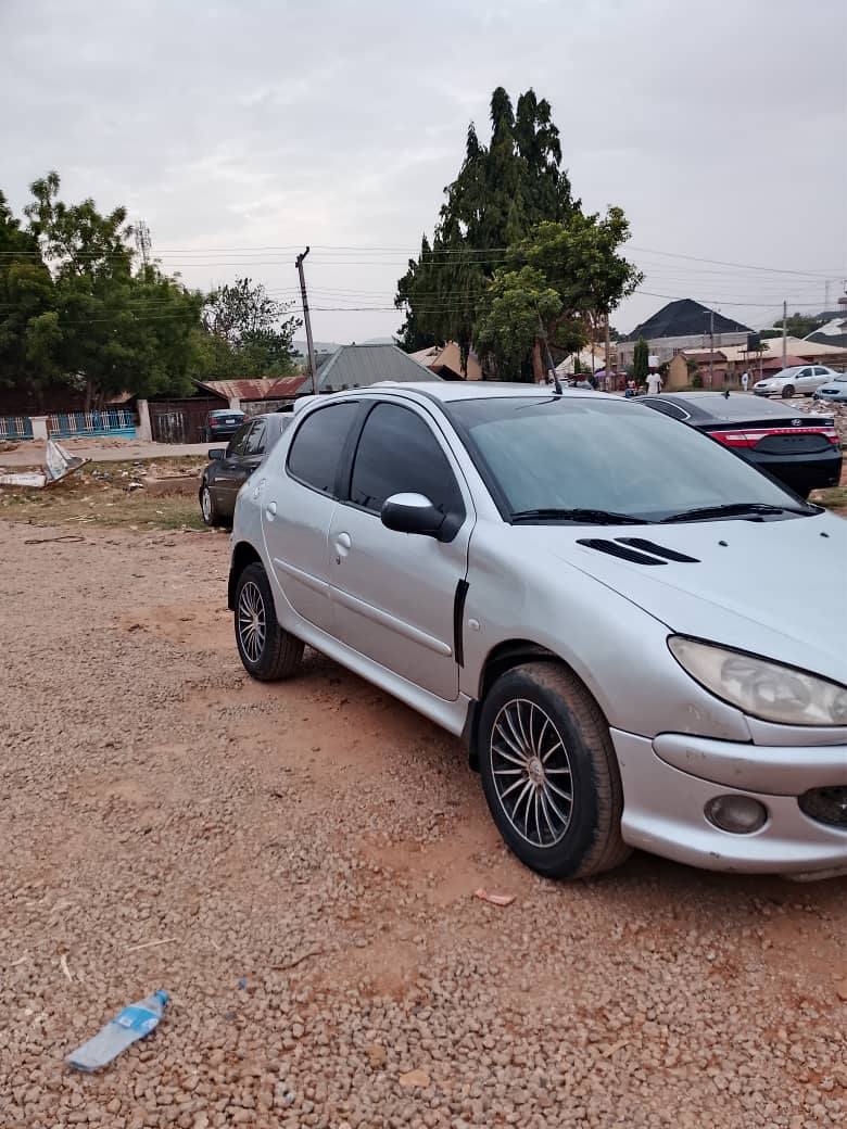 A picture of Peugeot 206 Manual Transmission for sale