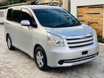 A picture of TOYOTA NOAH NEW