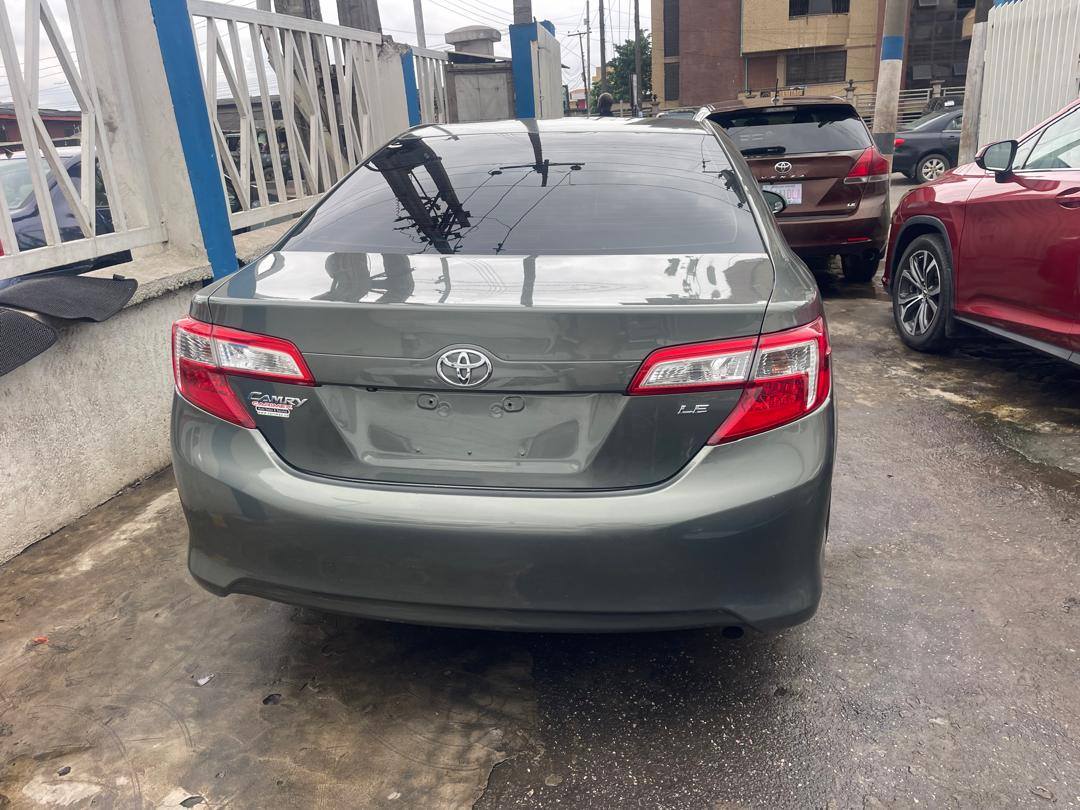 A picture of  Toyota Camry Le open ruff 2013 model ftbody for