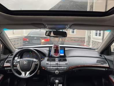 A picture of Lekeleemotos This is astonishing clean Hyundai sonata 2012 model registered