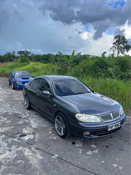 nissan almera