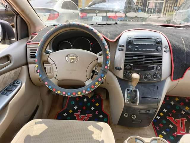 A picture of CLASSY OFFER Just 5 5m Super Clean Sound Toyota Sienna