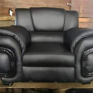 classifieds/furniture sofas