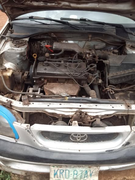 A picture of Toyota Avensis Auto pure first body pan 07036384977