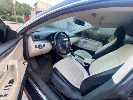 A picture of Clean registered 2010 Volkswagen Passat Tokunbo standard