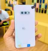A picture of Samsung Galaxy S10e