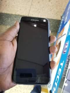A picture of Galaxy S7 270k